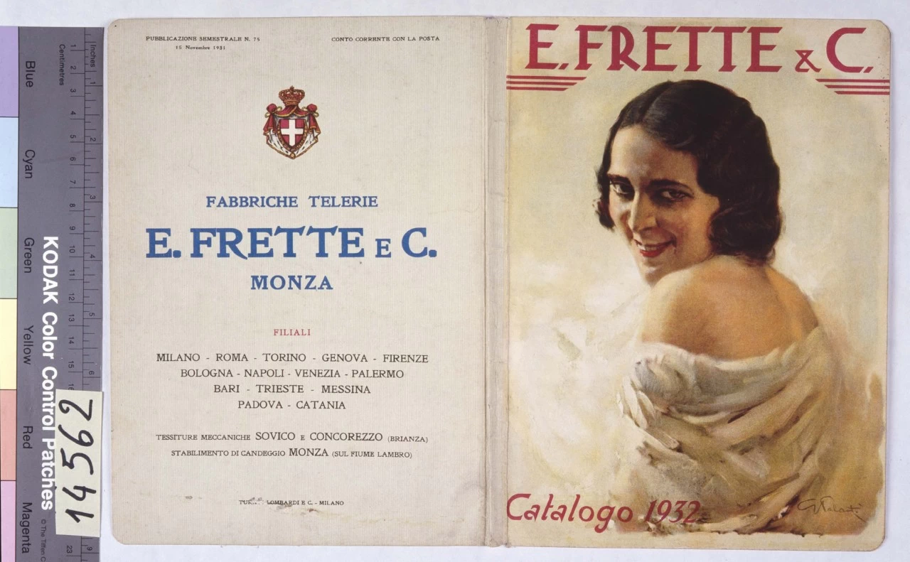 E. Frette & C. donna con spalle scoperte sorride ammiccante - Museo Nazionale Collezione Salce, Treviso